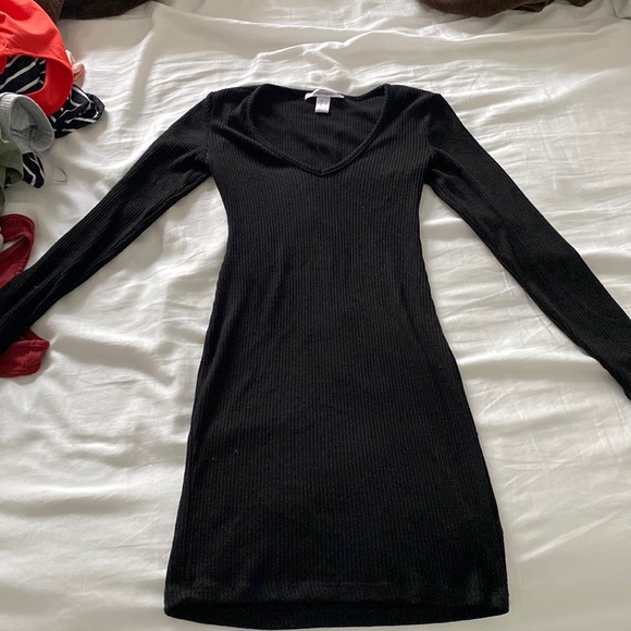 Mini v neck black dress - Picture 1 of 2